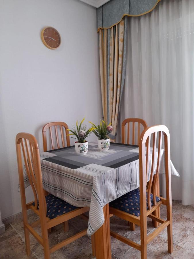 Luxury 2 Bedrooms Apartment With A Garage Torrevieja Bagian luar foto
